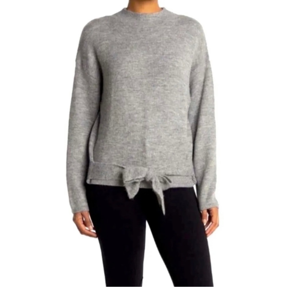 NWT! WAYF Luxurious Gray Sweater w Tie (can tie in front or back) So Cute!
